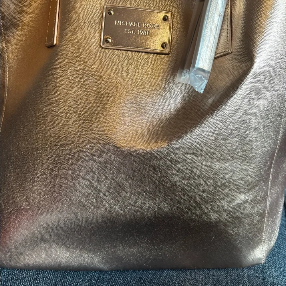 Michael Kors Rose Gold Leather Tassel Tote BRAND NEW NO CALL OUTS - Picture 5 of 16